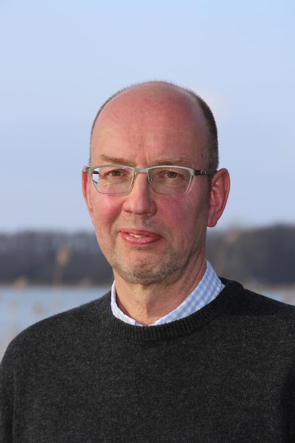 Bild vergr&ouml;&szlig;ern: Portraitfoto von Andreas Makoben